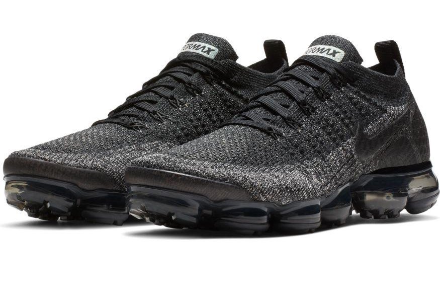 finish line vapormax black