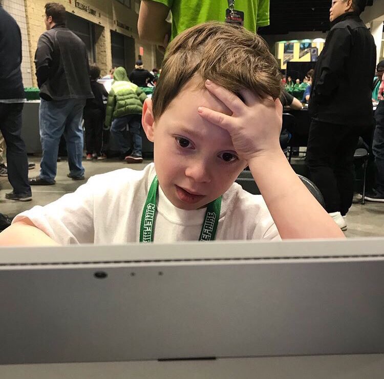 alisonursum's tweet image. me right now because i have a six page paper due tomorrow that was a paragraph away from being done and i have to restart because i wrote it wrong!!!(: