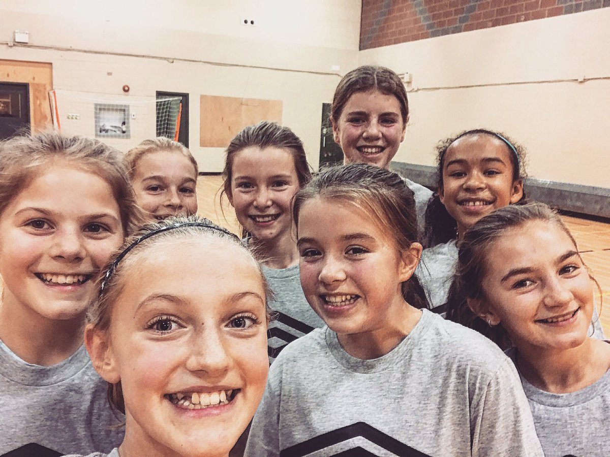 The girls challenging the boys to a SAP Selfie 🤳😁⚽️ #OverToYouBoys #SAPSelfie #Kingston #CanadaSoccer #UnitedWePlay