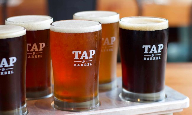 DailyHiveVan's tweet photo. Win a $400 prize pack from @brewhallyvr and @tapandbarrel in @DailyHiveVan’s #DH12Days https://t.co/fAdB82HJ8I RT to enter! https://t.co/Ku2VPHTD4j