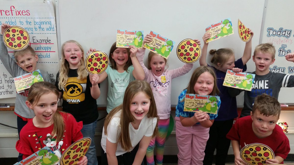 Shout out to these students for reaching their reading goal for the month of November. They're ready to enjoy their pizza! Thanks Pizza Hut! <a href="/NPElemSchool/">NP Elementary</a> <a href="/NPHuskies/">Nashua-PlainfieldCSD</a> #HuskyNProud