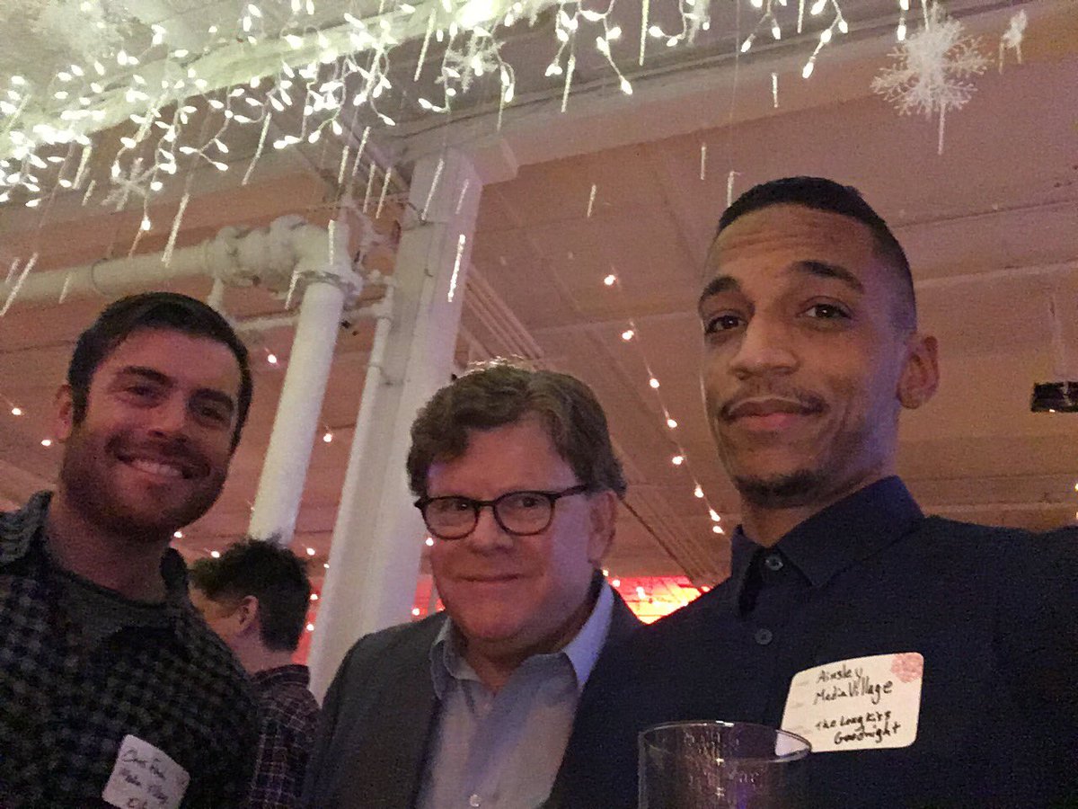 tvvideodownload's tweet photo. Its that time of year again. Here are a few photos of @PlanetEd and @AnythingAinzLI at tonight's @Netflix Holiday Party at @M_Studios | @MediaVillageCom #TvVideoDownload #MoreToCom https://t.co/zCdApdB3yy