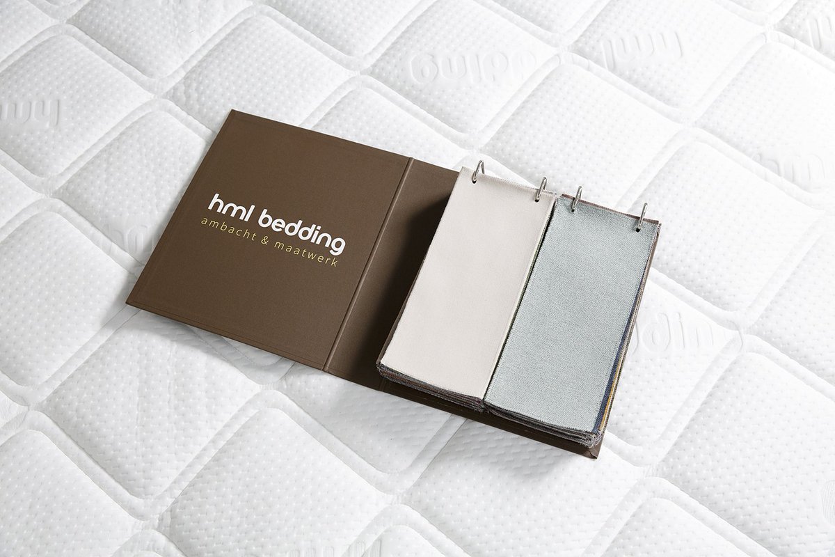 Voor de bekleding van onze #boxsprings, #matrassen, hoofd-/voetborden en accessoires kun je kiezen uit meer dan 50 actuele stoffen. Onze dealers adviseren je graag bij het maken van een goede keuze. 
#hmlbedding ambacht&amp;maatwerk