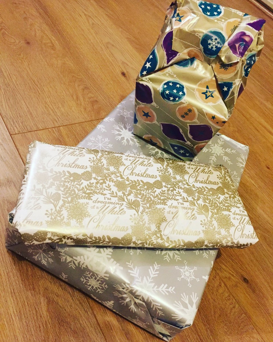 losewithlisaSW's tweet image. That’s the party game sorted for group tonight 😄

 #partygames #swgroup #swconsultant #xmascountdown #harleston #losewithlisa