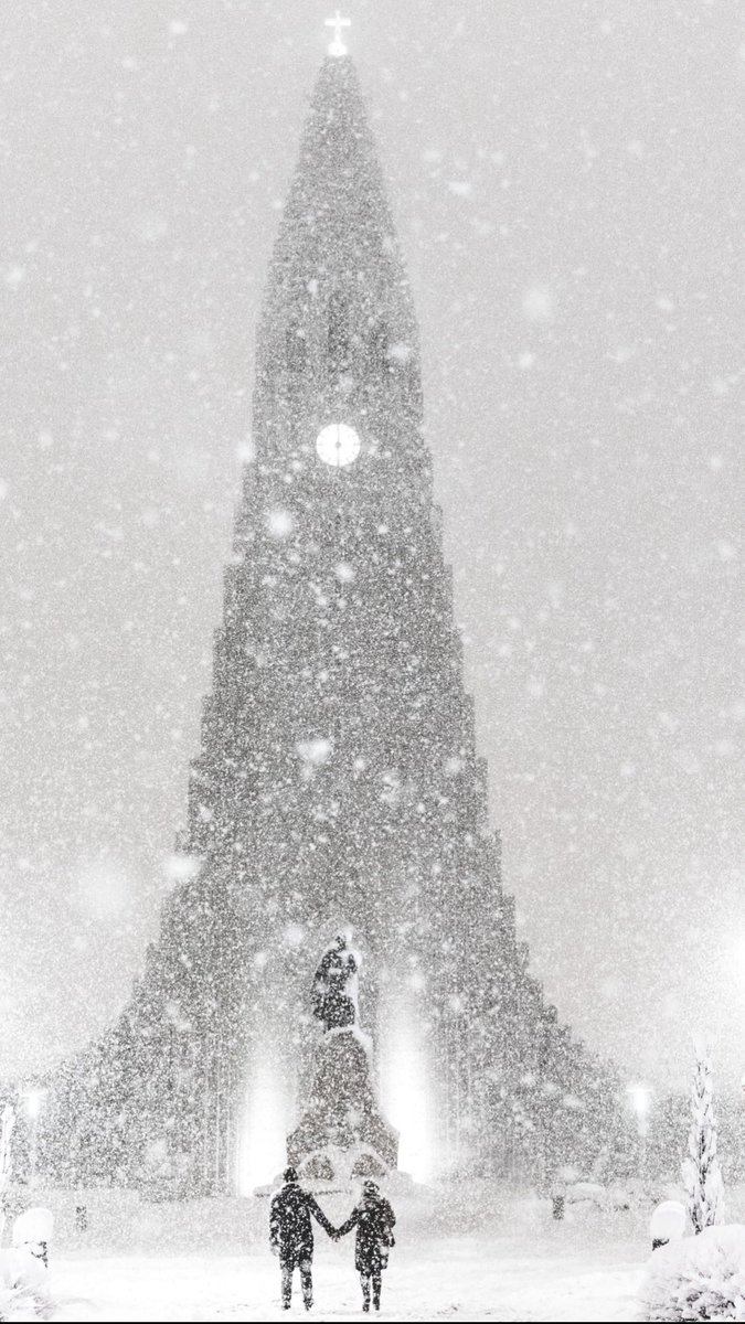 TheGunnarFreyr's tweet image. Let’s all do the snow dance and bring back the snow! #iceland #bringbacksnow