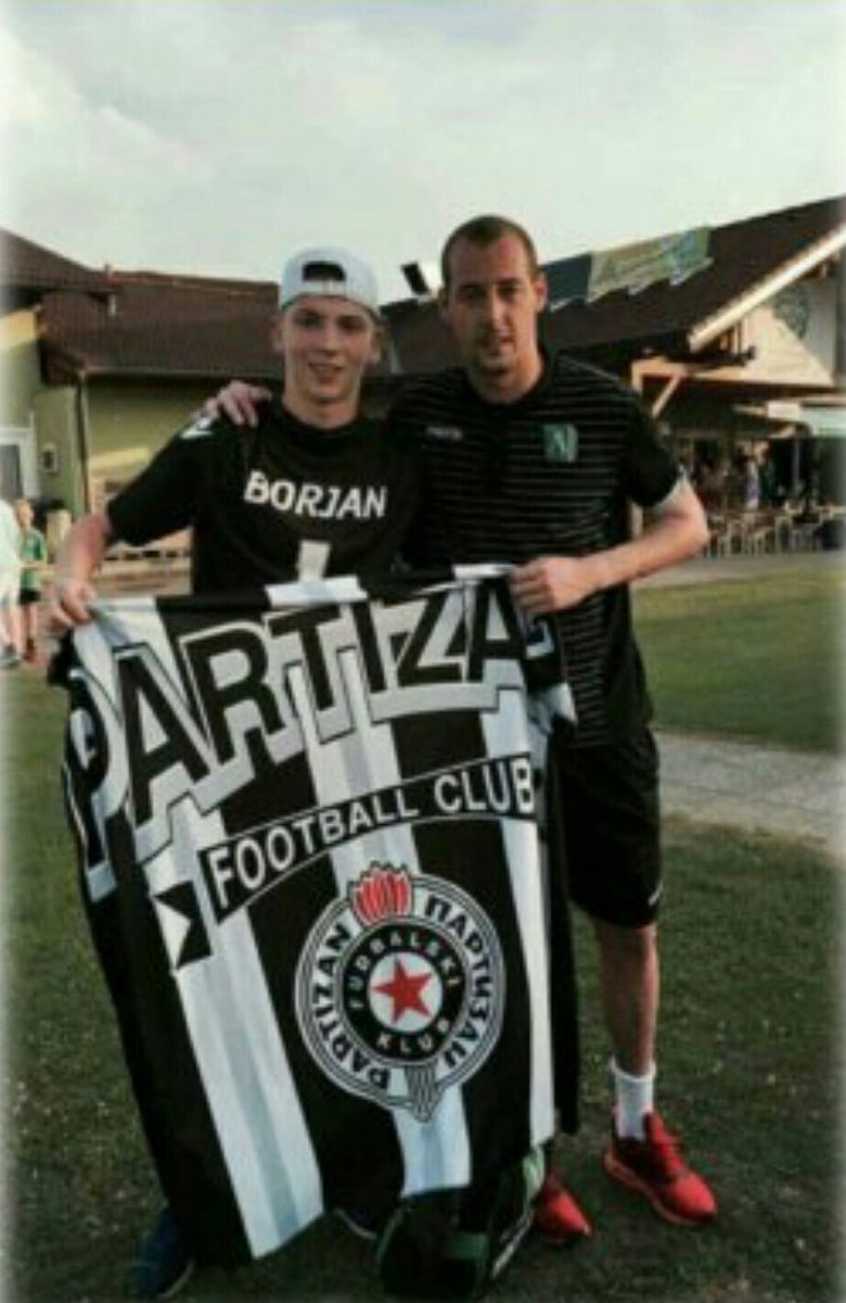 Cestitke komandantu najgore odbrane grupne faze Lige sampiona...