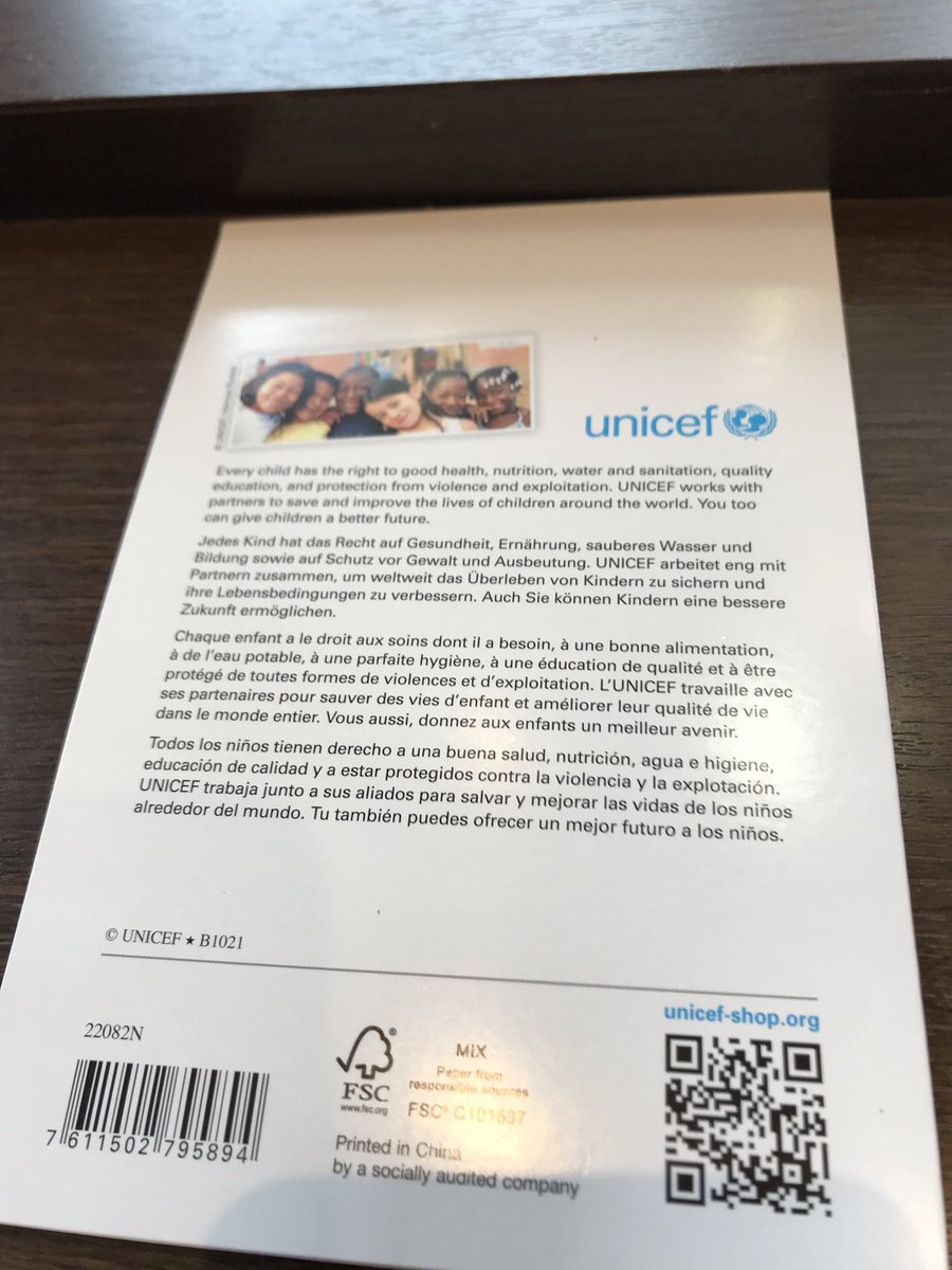 ユニセフ外貨コイン募金をしてみました。すご〜く前に行った色々な海外のコイン。❣️今回は三井住友銀行さんで  🏦店頭には設置されていないので係りの人に声をかけると募金箱を出してくれました。ささやかながら、世界の子供達のお役に立てればいいな☺️