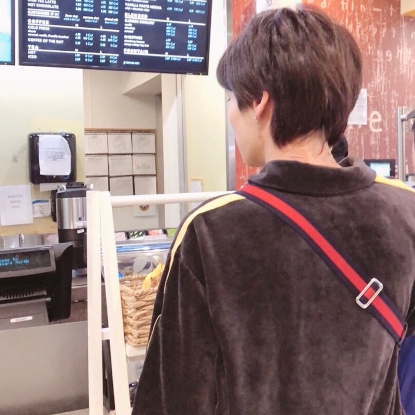 onlychanhee's tweet photo. [INSTAGRAM]
@/official_teentop: Love for coffee continues in America too ☕️💜
(Not keeping it secret that everything is gone the next moment the members says “Just one taste”)
#TEENTOP_NIGHT_USA #ATLANTA 
#First_Thing_After_Reaching #CoffeeScam #But_ThereIsNothing https://t.co/RICPwuUWdV