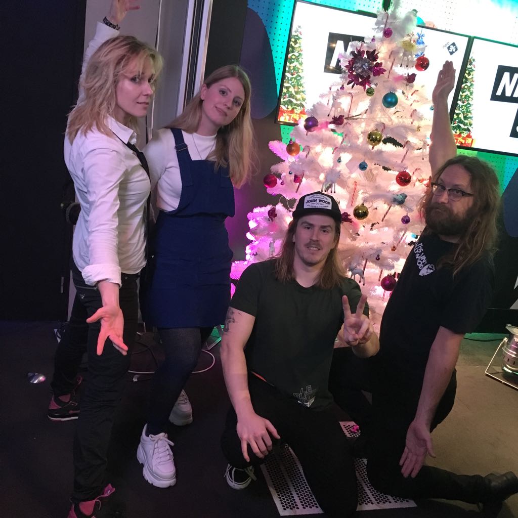 Cordon Rouge (@_cordonrouge_) on Twitter photo We just played live on <a href="/3FM/">3FM | We Want More!</a> radio on Davids show! Deux chansons, in stripped-down semi-acoustic night versions. And we also answered sone cheeky question truthfully 😁 Mais oui! #troisfm #3fm #frenchpop #nightversion We just played live on <a href="/3FM/">3FM | We Want More!</a> radio on Davids show! Deux chansons, in stripped-down semi-acoustic night versions. And we also answered sone cheeky question truthfully 😁 Mais oui! #troisfm #3fm #frenchpop #nightversion
