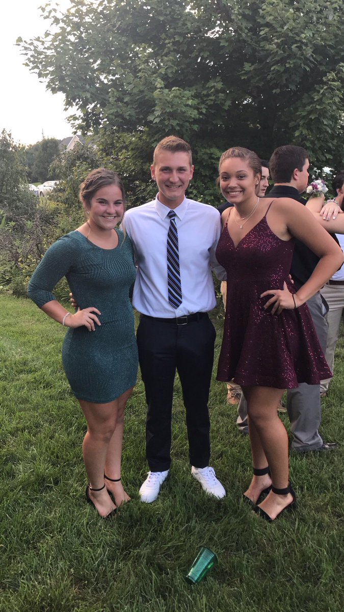 willstrausbaugh's tweet photo. happy birthday ali!!!!! can't wait to have math AGAIN and get nothing done you da best have a good one!❤ https://t.co/LaY9IS6iWq
