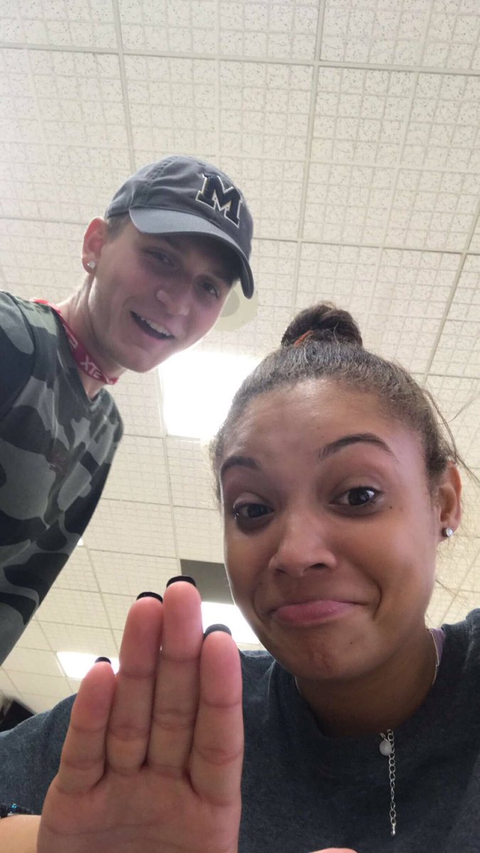 willstrausbaugh's tweet photo. happy birthday ali!!!!! can't wait to have math AGAIN and get nothing done you da best have a good one!❤ https://t.co/LaY9IS6iWq