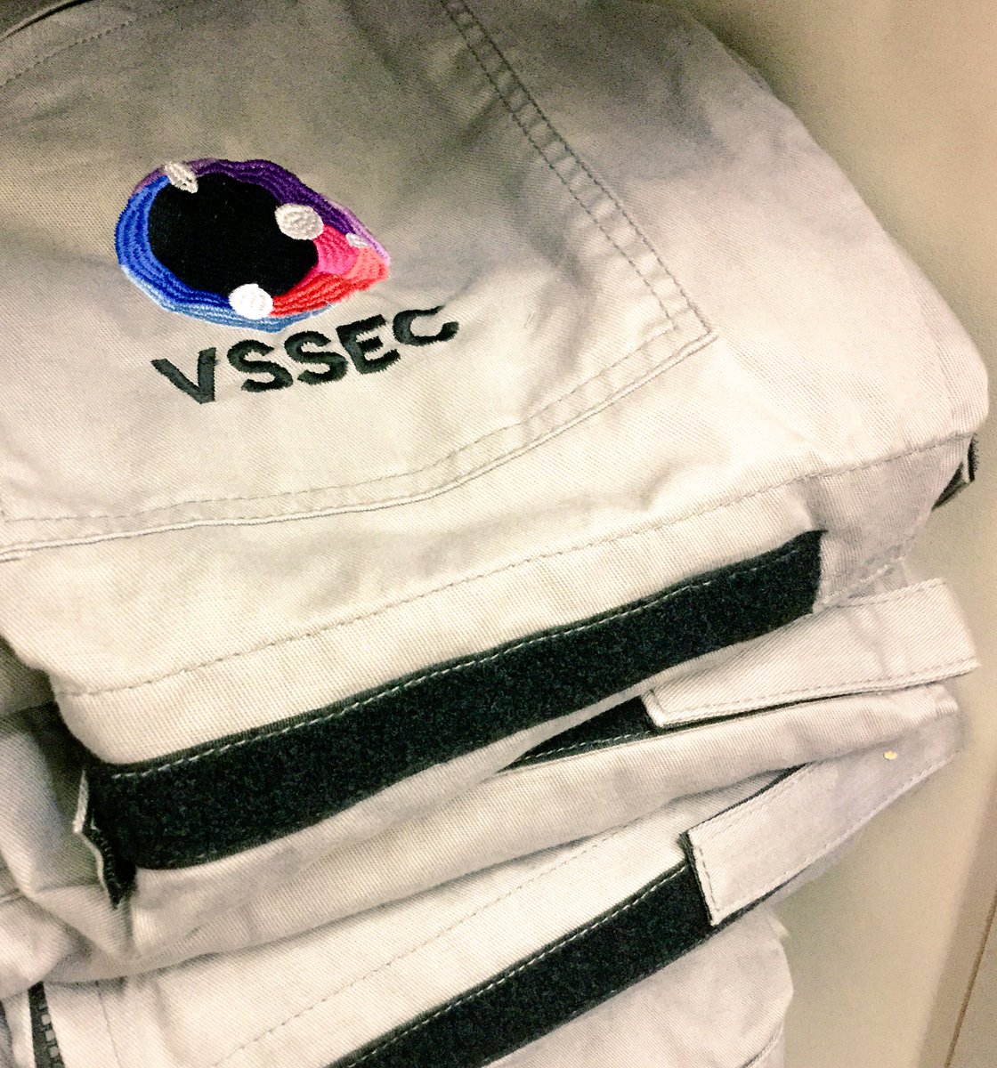 VSSEC's tweet photo. The new space suits have arrived ready for the first #astronauts to visit #mars in 2019! #fashion #space #missiontomars #VSSEC https://t.co/YM4u2oTBHS