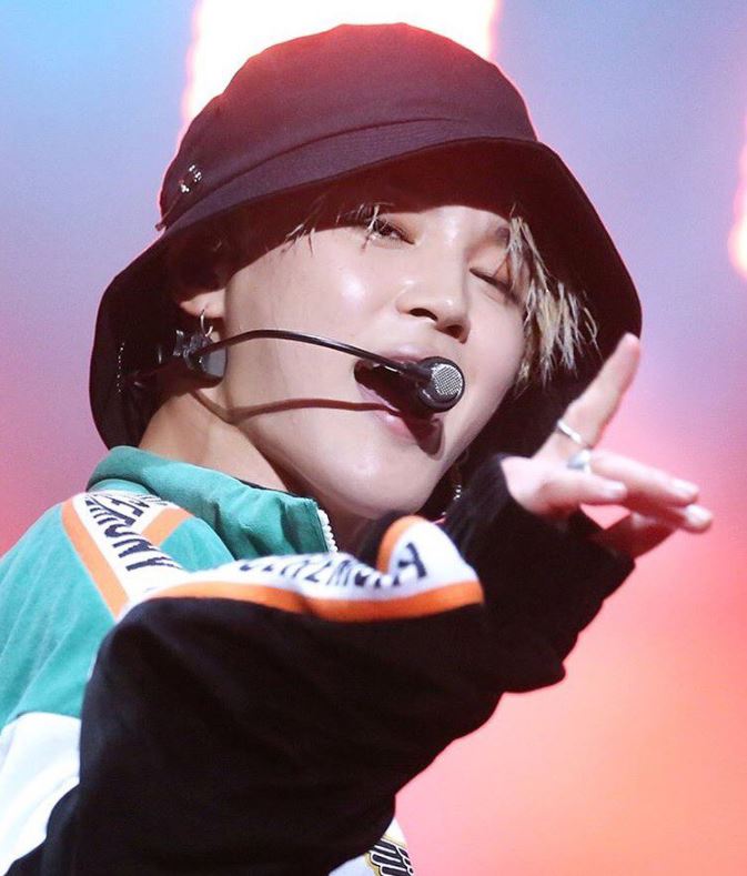 韓国アイドルファッション通販 Collabonation Mama の Bts は最高でしたね その中でも ジミン はダンスも歌もトータルで好き そんな バンタン のメンバーも着用した Mackbarry のハット 入荷しています T Co 6vd7cwrrsk