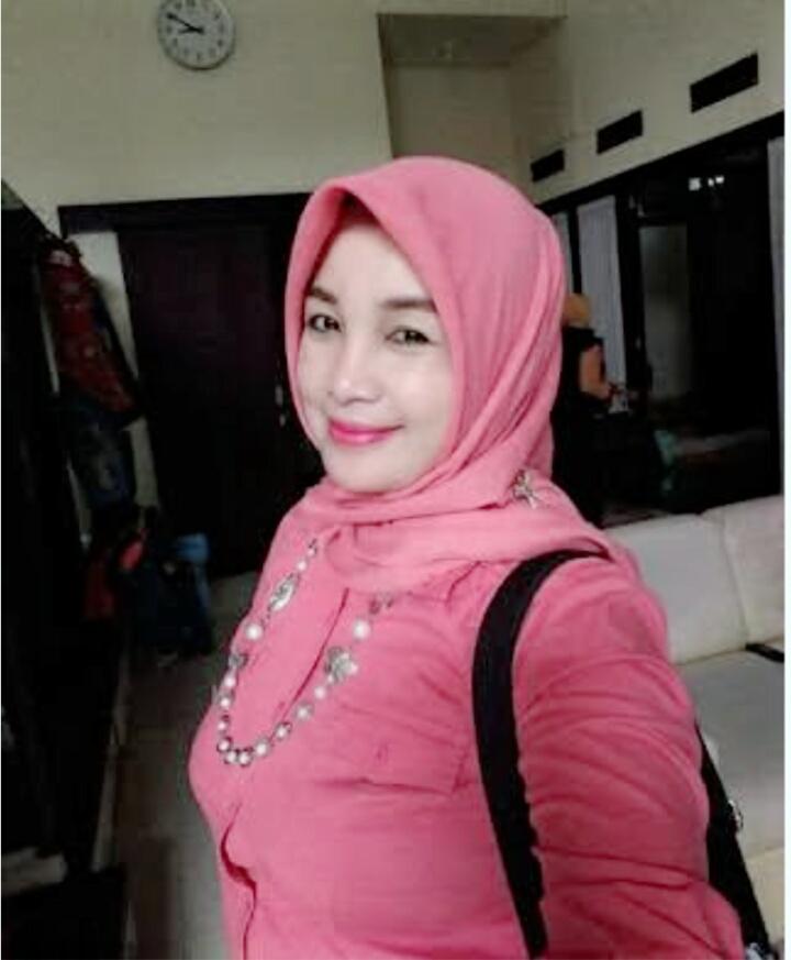 norini123's tweet photo. 😔😖 Bu..?
Ampuni anakmu ini Bu...?
Anjar belum bisa penuhin permintaan ibu..?🙏🙏
Ibu cepet sembuh ya...?
#anjar_kangen😭😭 https://t.co/v317b6hWzW