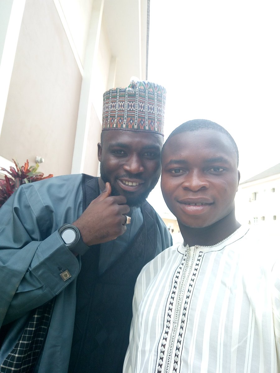 Kekere_Elijah's tweet image. A bad mood is never an excuse to use cruel words. Never. Moods pass, buy cruel words wound the soul.
#FriendshipForLife.