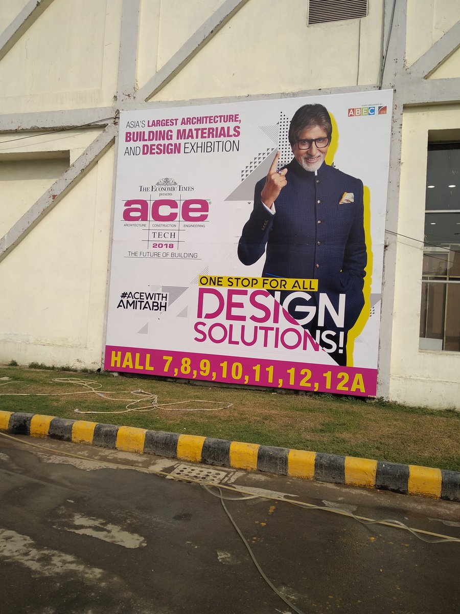 DeepuaKahin's tweet image. Highly unorganized event, venue is pathetic 
#AceWithAmitabh