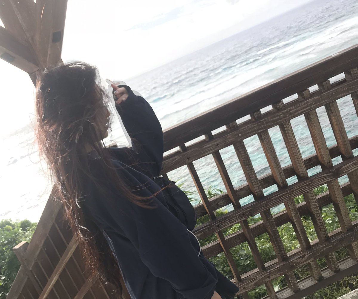 b_riorio's tweet photo. 沖縄宮古島🌴!!
   初めてあんな綺麗な海見た
おじいおばあも優しいかわいい♡
みんなだいすきになった。
楽しかった！
2018.12.09〜12.12 https://t.co/a9XSCjPkib
