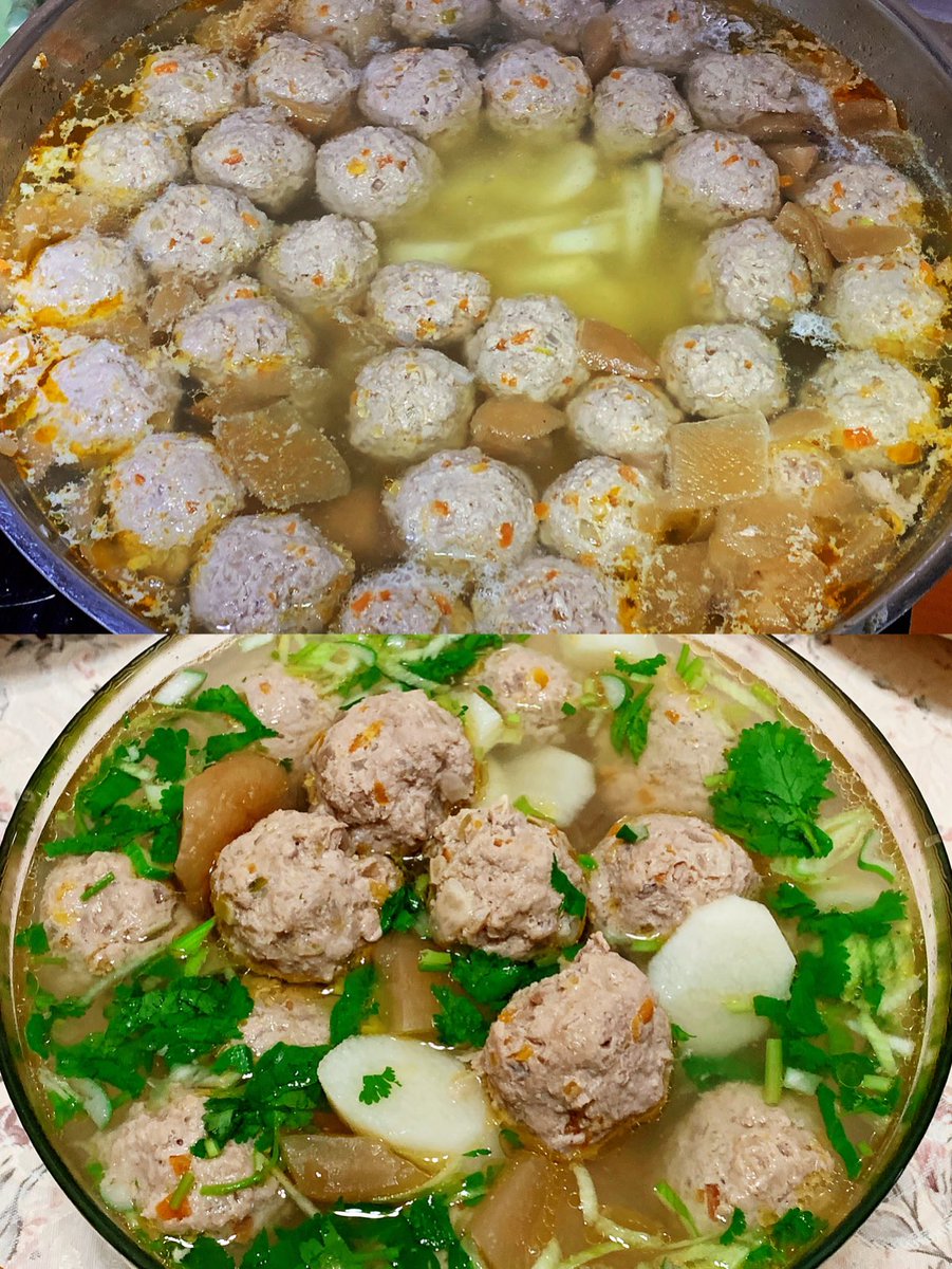 zhaoxuan1986's tweet photo. 自创的手握酸汤牛肉丸。汤用的酸萝卜汤料，牛肉丸中掺���洋葱和胡萝卜。汤水煮开之后又加了山药，出锅后加了点葱花香菜。。。酸汤开胃又暖身，牛肉丸软嫩又香浓。。。 https://t.co/Lp6ceP4LCr