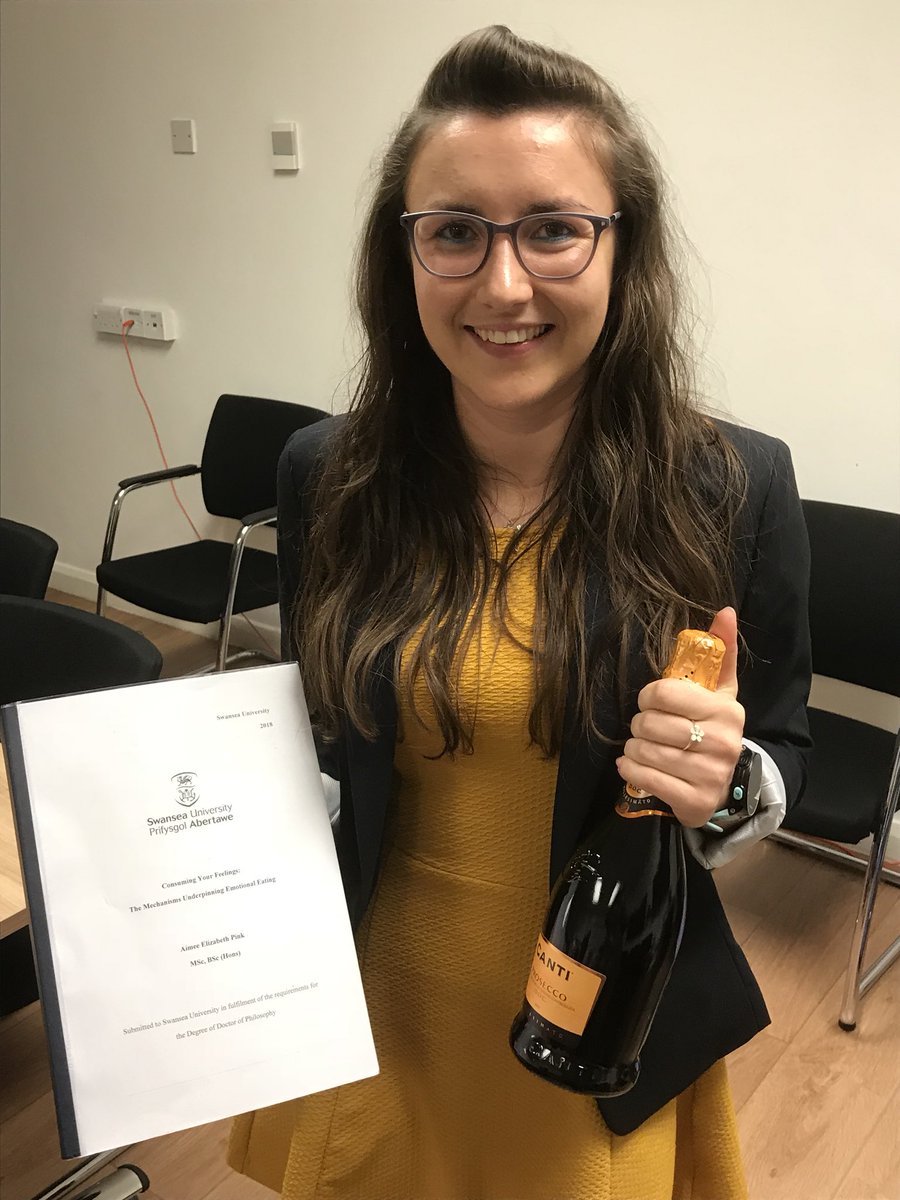 DrCWilliams1's tweet photo. Massive congratulations to the brilliant @aimee_pink3 who has just passed her #PhD with minor corrections 👏🏻🌟🍾🥇- you’ve worked so hard for this and we are so unbelievably proud of you!#ProudSupervisor #PhDchat #PhDlife #SNAC https://t.co/WxCrPJBrHj