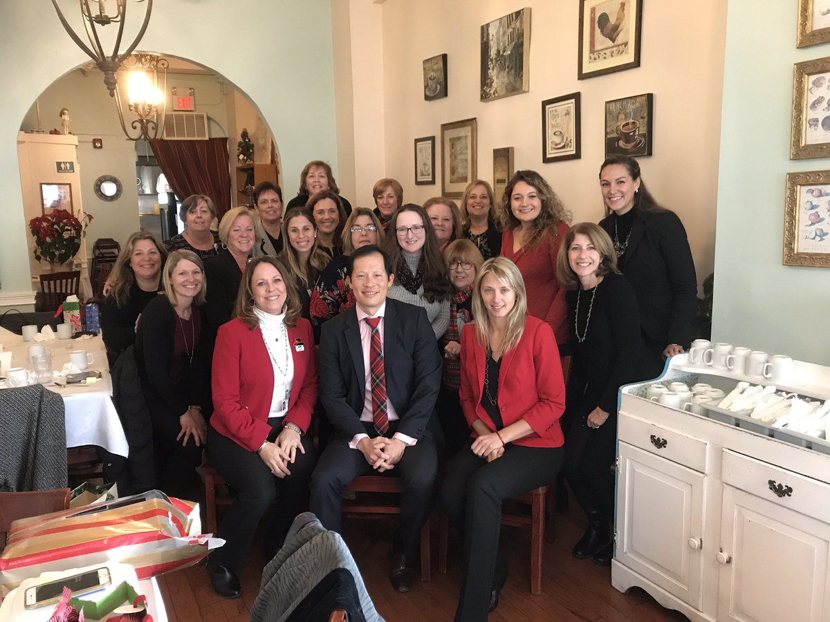 suitsandscrubs2's tweet image. A fun holiday breakfast at the Buttered Biscuit with leaders from the Physician Services Division.