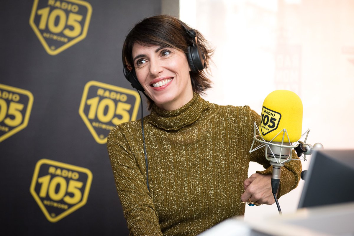 Chi è l'ospite di stasera a <a href="/105MiCasa/">105 Mi Casa</a>❓
🙌 <a href="/Giorgia/">giorgia 🤷🏻‍♀️</a> 🙌
Vi aspettiamo on air dalle 2⃣0⃣ 😏
➡ bit.ly/DirettaRadio105 
<a href="/SonyMusicItaly/">Sony Music Italy</a> <a href="/MaxBrigante/">Max Brigante</a> 
#PopHeart #Giorgia #13dicembre