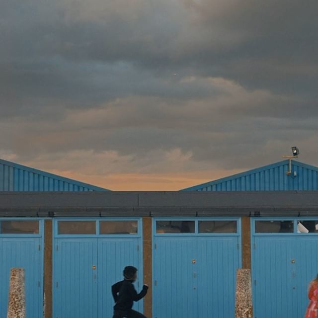 Kitebox's tweet image. M U S I C  S H O W R E E L
🎧🎥🎵🎛😍
Here is a selection of squared off shots from our music video reel. The full film is a work of art - link in bio! (Music produced in house ✌️)
.
.
.
.
_
@sonybmg_official #musicvideos #musicvideoproduction #musicvideoproducer #directorofp…