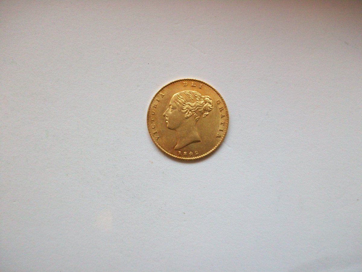 ringramcoins's tweet image. Half Sovereign 1842 AUNC scarce £1400 For more details bit.ly/2EkkAEv #lovecoins #lovegold #lovexmas