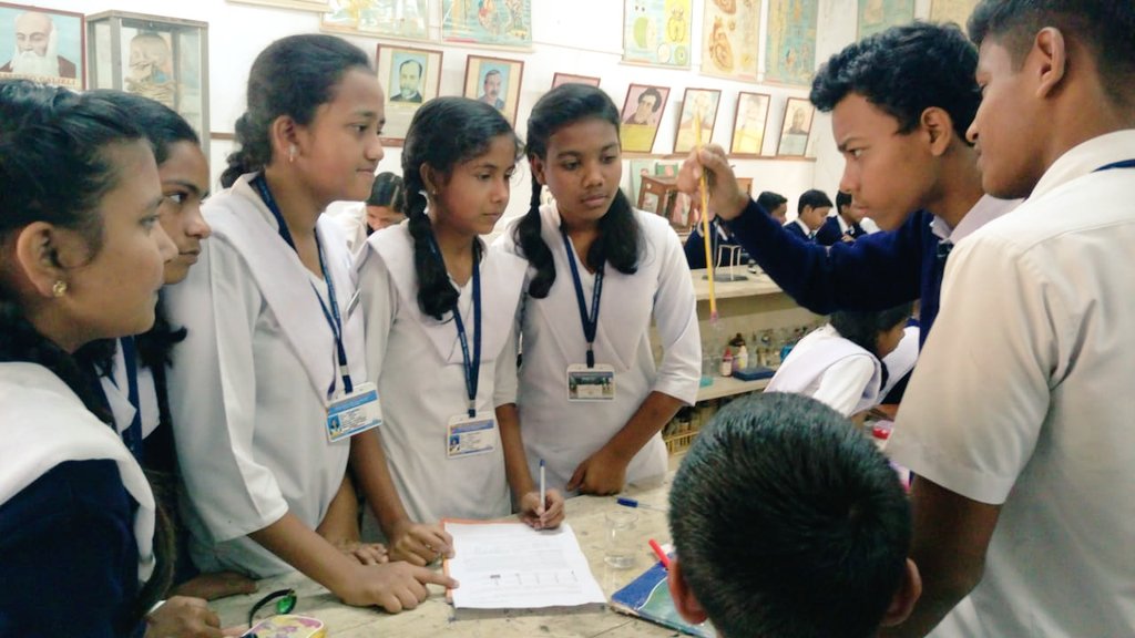 vigyanpratibha's tweet photo. @vigyanpratibha learning unit- Changes During Evaporation was conducted by Mita ma'am at Atomic Energy Central School 2, Jaduguda. More: https://t.co/nxoM4GmCio #education #excellence #Science #mathematics #educhat #scichat #mathchat #scicomm #evapouration https://t.co/Fd97MriXjE