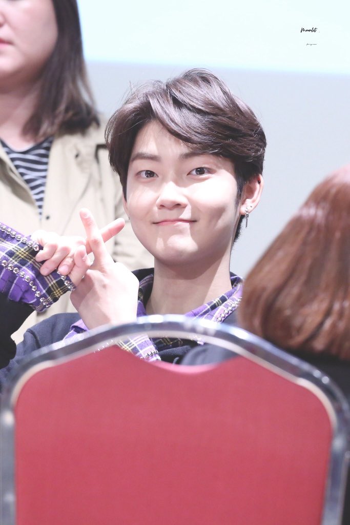 dodocwo's tweet photo. #tonsofrealhappiness (his smile) 💗 https://t.co/JRs0nLLucu