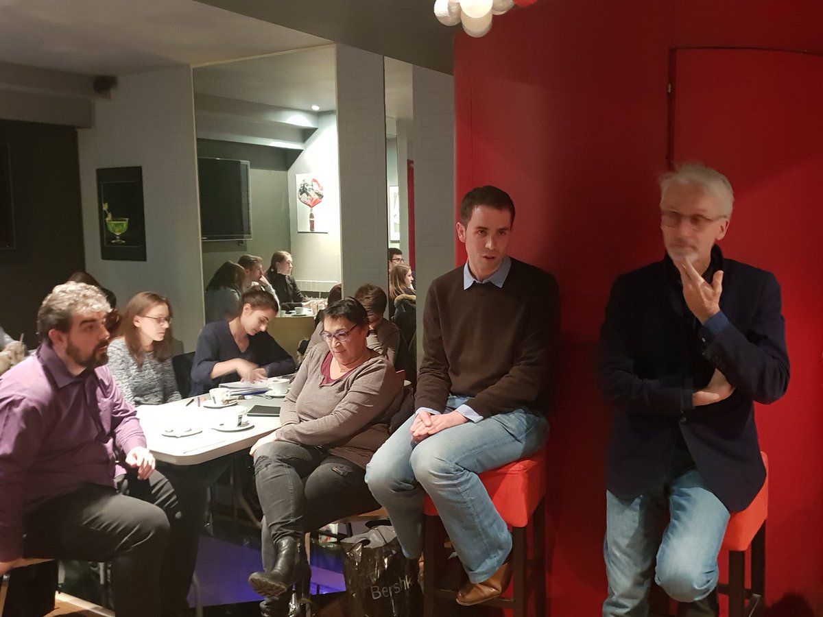 prepareims's tweet photo. Salle comble pour le Café Géo avec @MichelLussault au Café de Reims hier soir. Merci à lui! https://t.co/HXzAK5HXKp