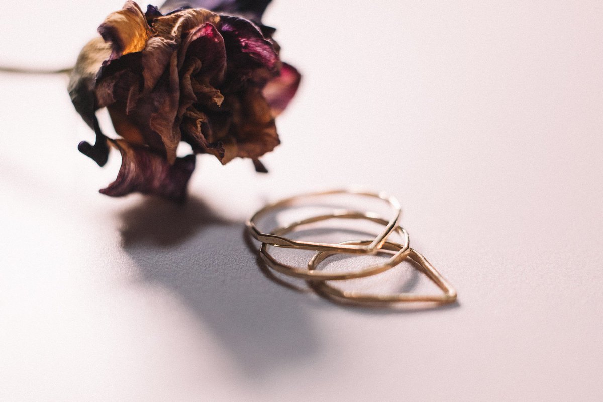 HarewoodHouse's tweet image. What’s the nicest feedback you have received about your craft @TarrAndFether ? That it's so unusual and the crystals are designed in a way it makes them want to wear them! Meet the maker at our Festive Craft, Food &amp;amp; Gift Fair this weekend 11am-5pm #craftfair