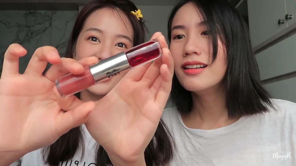 PPjungXshop's tweet photo. #ปังพรี 💋 ลิปVer22 ที่พิมฐาใช้
Ver.22 Chosungah Dual Lip Tint&Gloss
ลิปทิ้นท์สีน่ารักมาก เกลี่ยง่าย ติดทน ปากดูระเรื่อเป็นธรรมชาติ เป็นลิปที่พิมฐาต้องแอบซื้อ
💚ปิดรับ 17/12/61
🔥370฿🔥
#คสอเกาหลี #ของมันต้องมี #พิมฐา #เมอา #เมอาพิมฐา #ใช้ดีบอกต่อ #chosungah #ปังพรี #Howtobeauty https://t.co/ahwepMePVf