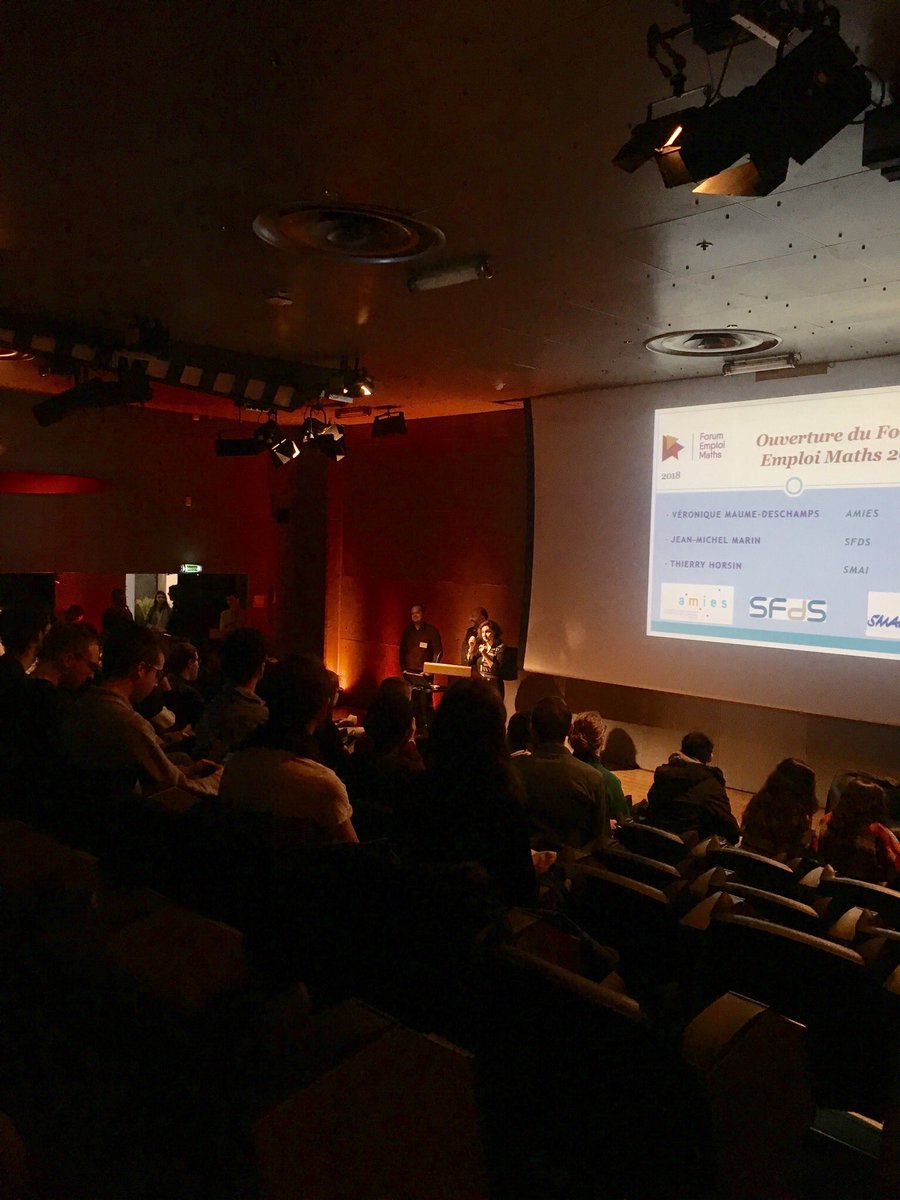 ForumEmploiMath's tweet photo. [On y est!] Ouverture du #FEM7 avec @AMIES_Math @SMAI_media @StatFr  
▶️40 entreprises inscrites
▶️Montrer les #math derriere les #innovations !
Nouveaute 2018 : le village start up ! 
Bon forum à tous ! https://t.co/LBKB82jZd5