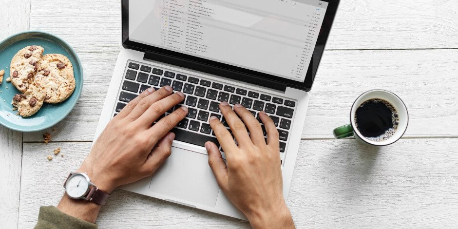 hootsuite's tweet photo. Want your fans, followers, and readers to do something? Write effective CTAs: https://t.co/aNXSRpe0GU https://t.co/fktwYQouJp
