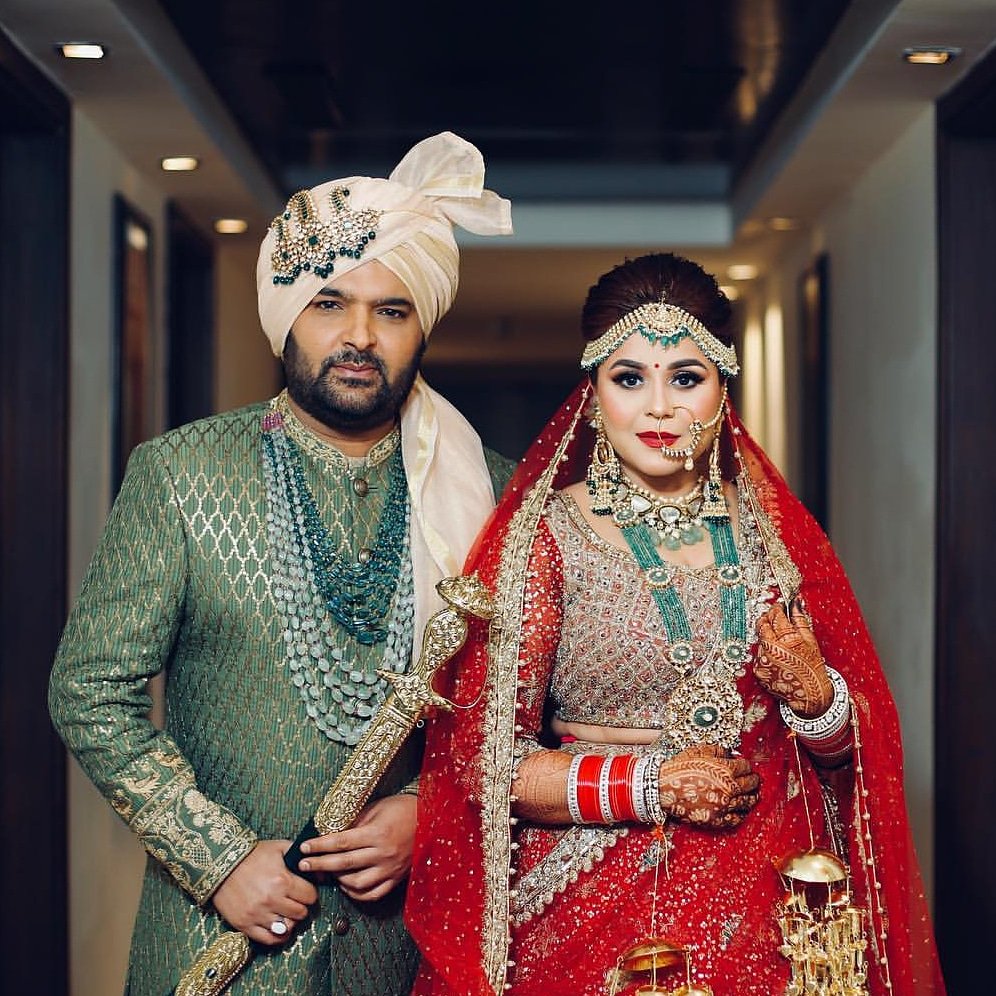 EdmShoutout's tweet photo. Wedding season is still ON. #kapilsharma just posted this beautiful pictures of his wedding. .
#film #bollywoodstars
#marriage #bollywood #wedding #indianwedding
#travelgram @KapilSharmaK9
➖➖➖➖➖➖➖➖➖➖➖➖
Follow ✔️ @EdmShoutout
➖➖➖➖➖➖➖➖➖➖➖➖ https://t.co/CQnOwGeMRg