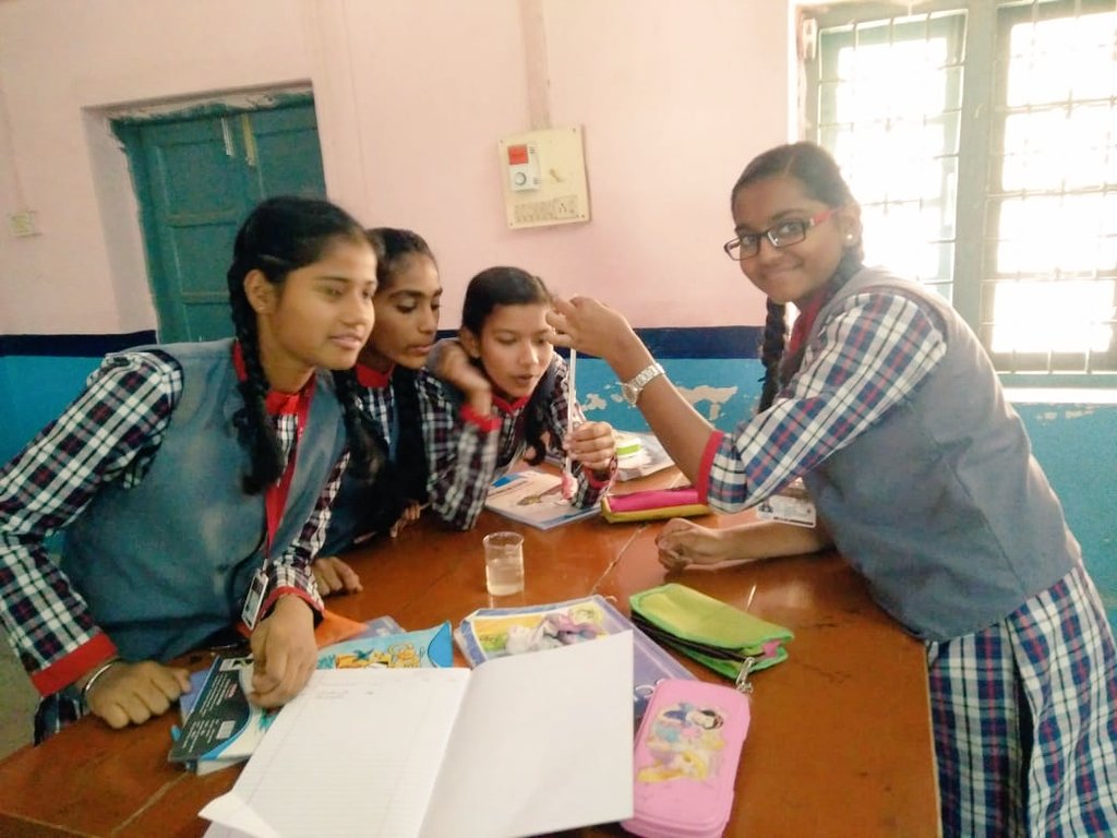 vigyanpratibha's tweet photo. @kvsedu Kendriya Vidyalaya 1, Devlali conducted @vigyanpratibha learning unit- Changes During Evaporation on 6 December 2018. More: https://t.co/nxoM4GmCio #excellence #Science #mathematics #educhat #scichat #mathchat #scicomm #chemistry #Evapouration https://t.co/wXZDS1hWlW