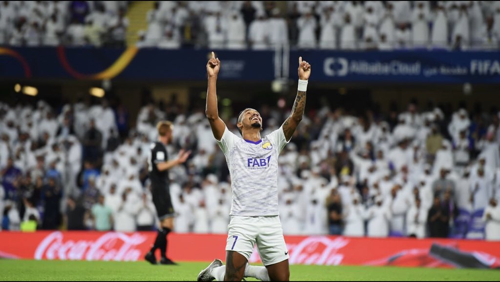 #العين_ويلينجتون الف مبروووك للعيناوي وهذه عادات الكبار 💜💜مهما كانت الظروف 💜💜 والقادم أفضل بإذن الله تعالى 💜💜💜💜💜