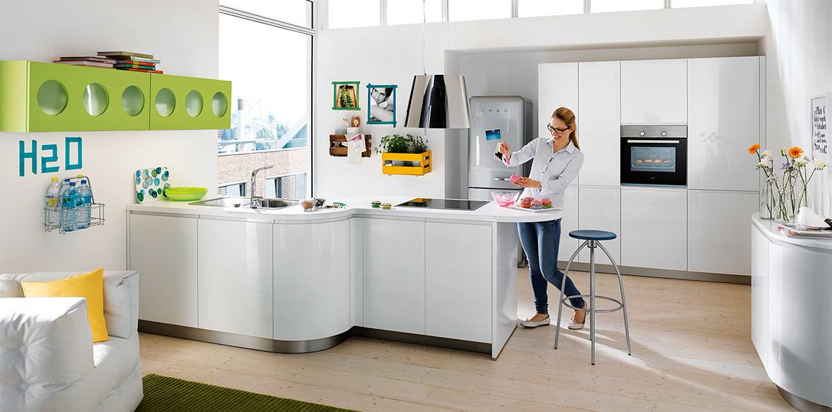The accessories with this white Schüller go perfectly to have a pop of colour in your kitchen that can be loved by all ages!

Come down to our showroom to have a look at our kitchens that you could add your own pop of colour to!

#Schüller #Schüllerkitchens #saffronwalden