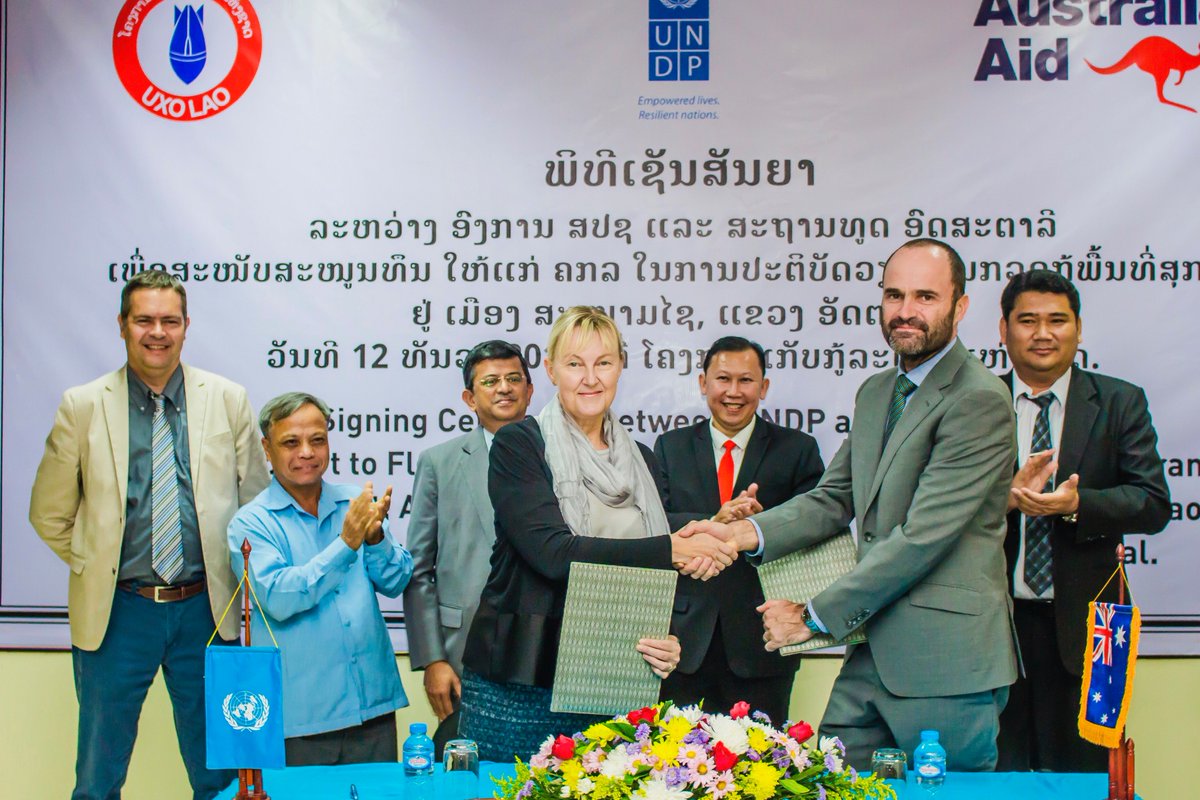 #UXO💣are a concern as victims of this year's flash flood in Sanamxay, #Attapeu resettle to their homes. @UNDP & the Gov of #Australia🇦🇺signed an agreement to clear the areas people will be moving into to ensure they can restart their #LivesSafeFromUXO: bit.ly/2PxojTO