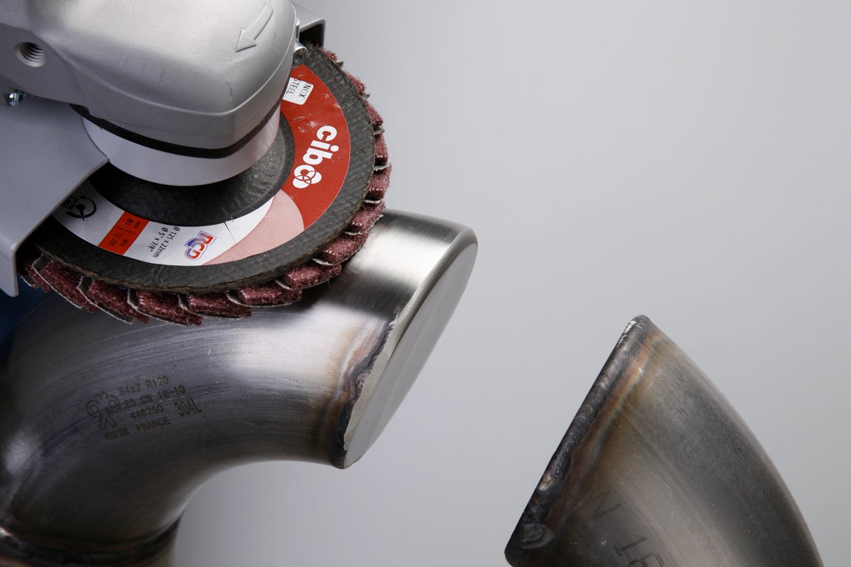 🗣 The most effective product for TIG weld grinding and finishing. Now with 20% off throughout December, use "AFS20" at the checkout.

💻 abrasive-systems.co.uk/featured-produ…