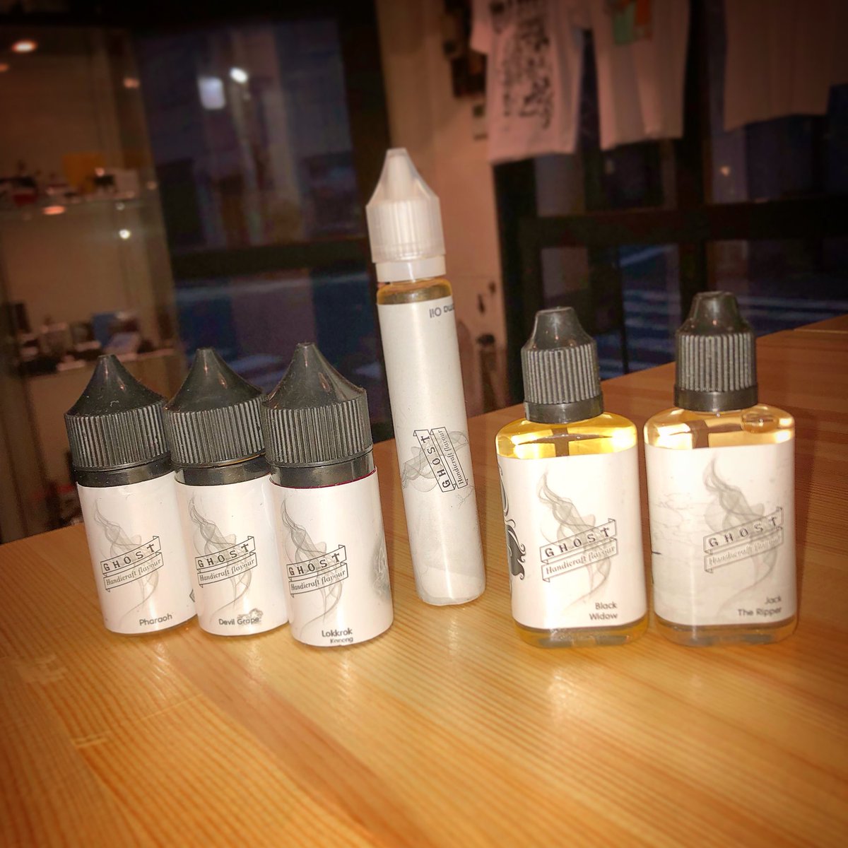 vape_matsusho's tweet photo. やった事無かったので
プレゼント企画！

まつしょー 激推しGHFのリキッドを2種セット×3名様にプレゼント！

参加条件
このアカウントのフォロー
そしてこのツイートのRT

誰でも参加可能です！
締切は16日の23時まで！
抽選はその後すぐ予定です！

 #vape #vape好きな人と繋がりたい https://t.co/RFRmUwdj8S