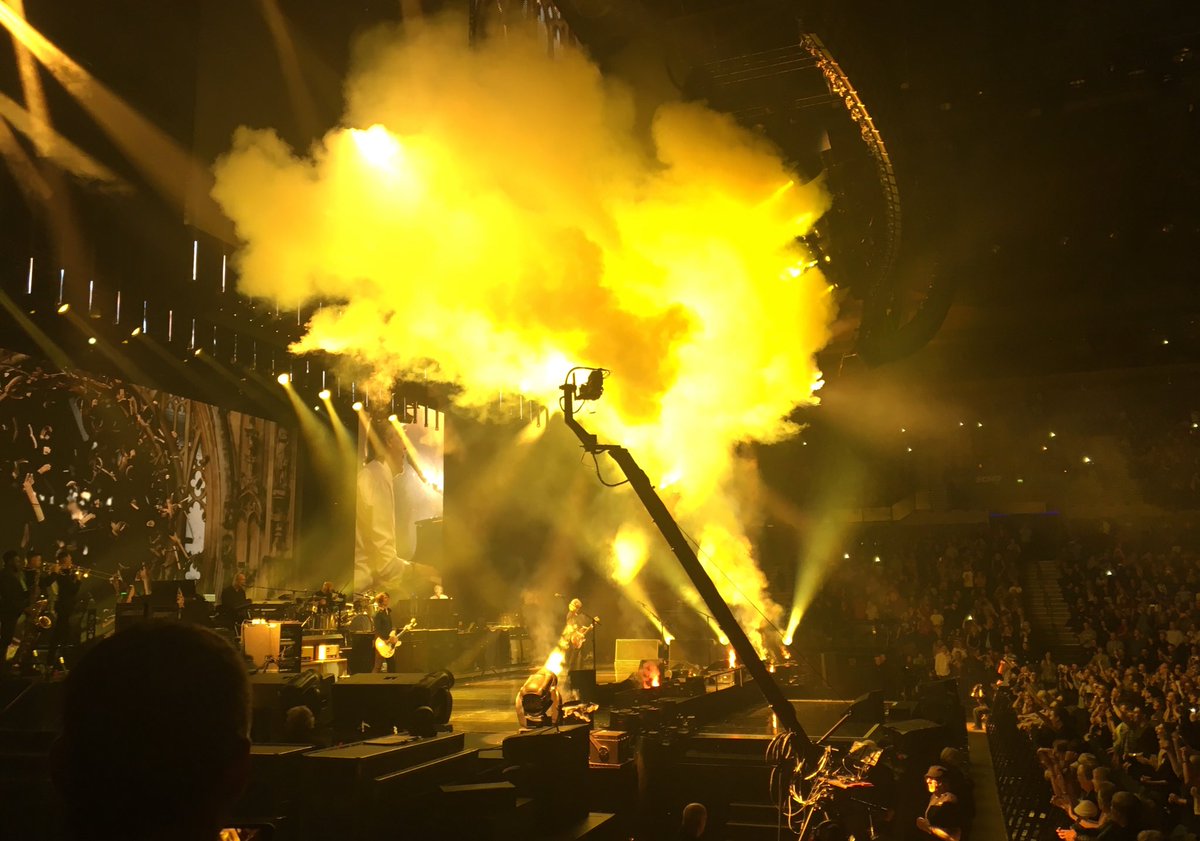 _MikeMcCartney_'s tweet image. R kid went down a bomb in Liverpool Echo Arena last night!