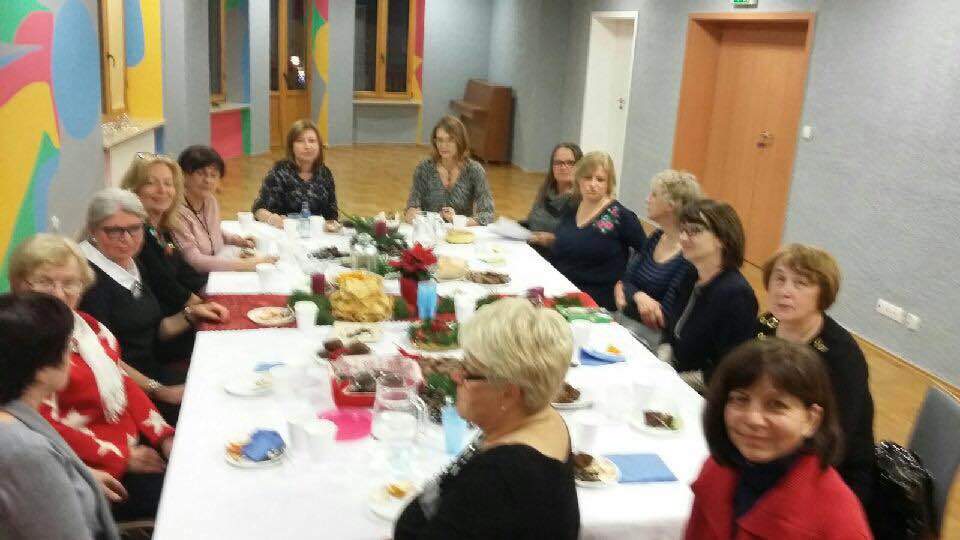 MTylipska's tweet photo. Drogie Panie, co w waszym biznesie mieszkaniowym ?
https://t.co/DFkaiKdLI7
#kancelaria #tylipska #radcaprawny #prawo #radca #sąd #warszawa #biznes #mieszkanie #spotkanie https://t.co/FHN3uXApHq