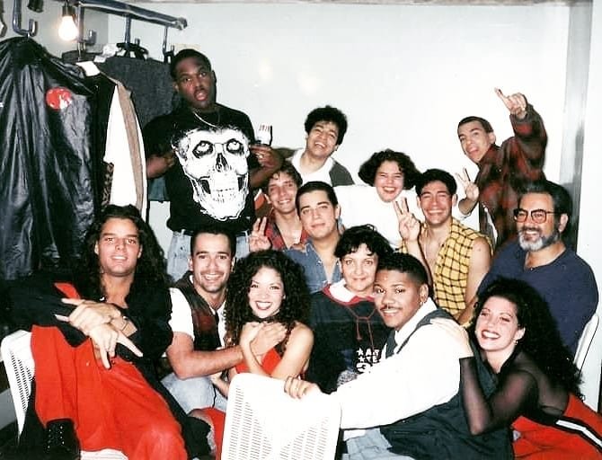 jpuspain's tweet photo. Regrann from @themugglepug - So much talent in one photo...Taking it back to the 90's with Ricky Martin, Projecto Uno and Projecto M during the time I worked as a production assistant in Venezuela. #tbt #projectouno #projectom #sabadosensacional #Venezuela https://t.co/UEpPtVJqVg
