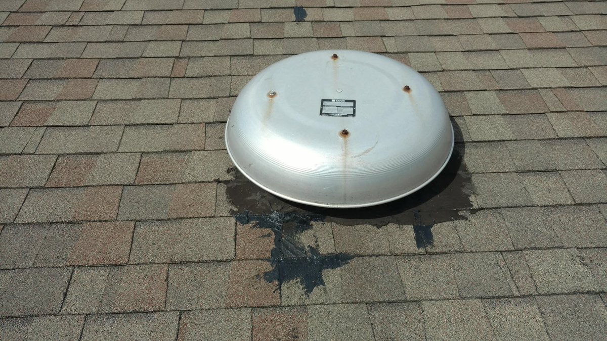 CMSRoofingSC's tweet photo. Pics from a recent vent repair! Your Roof Is Our Reputation! #cmsroofing #servingsc #quality #reliability https://t.co/iCawXsHdBa
