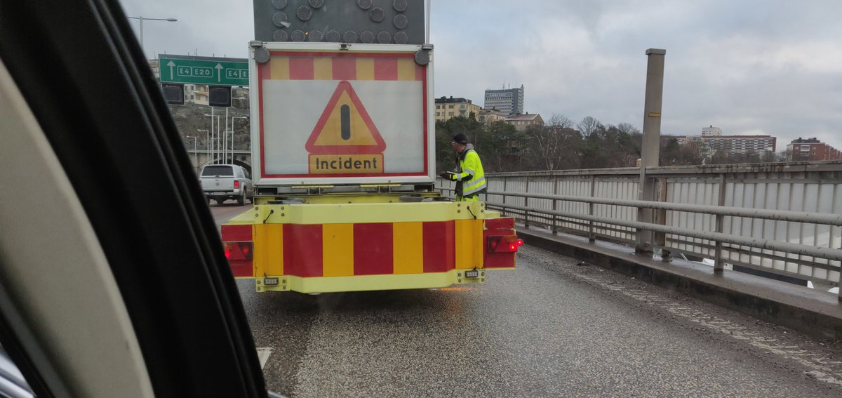 lee_stott's tweet image. Well the E4 in Stockholm does like me.. Flat tyre and super impressed with breakdown service and Road side assistance and ability to get a taxi on a. Motorway to get to a meeting on time #anothermemory