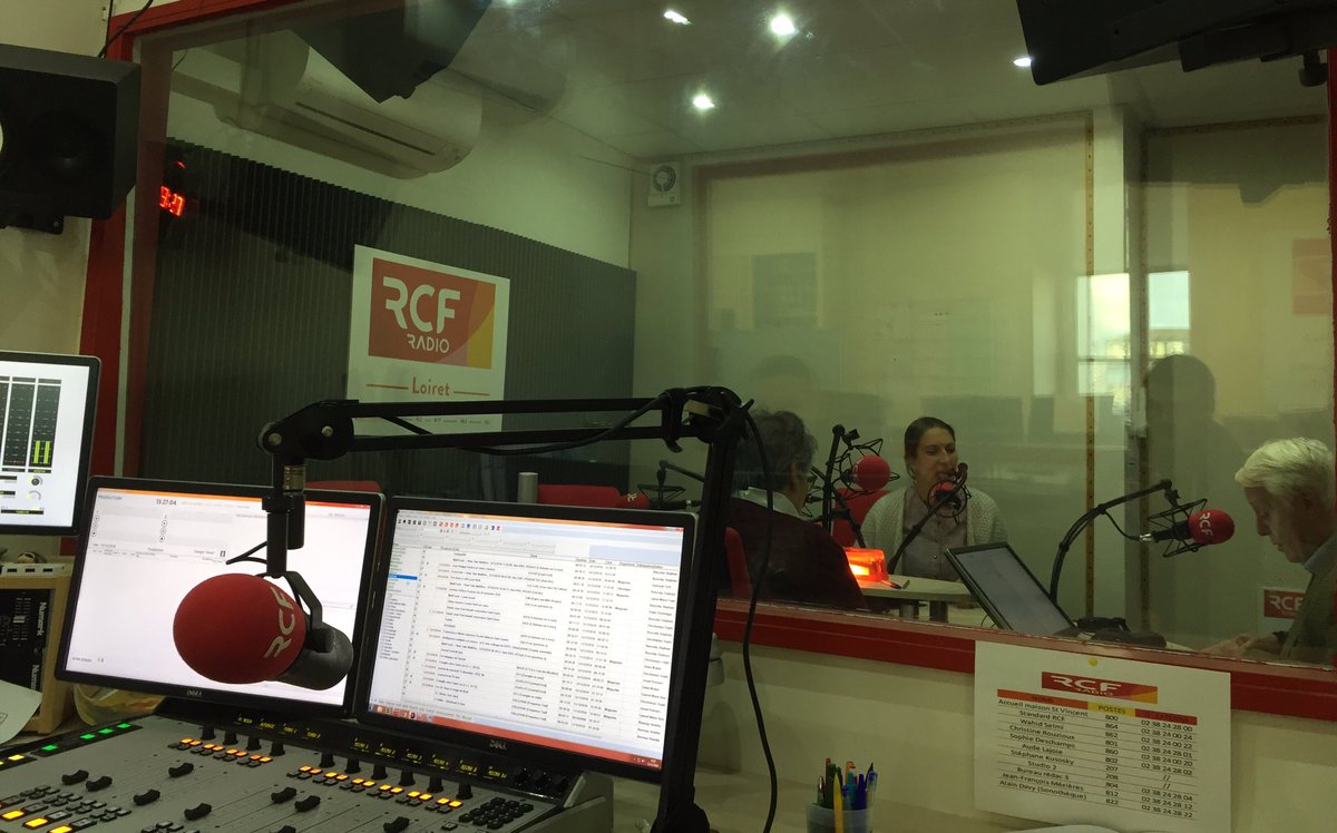 CCFD_Loiret's tweet image. Hier après-midi, deux de nos bénévoles se sont rendues à la radio @Rcf45 pour parler du CCFD-Terre Solidaire et d’un projet à venir...