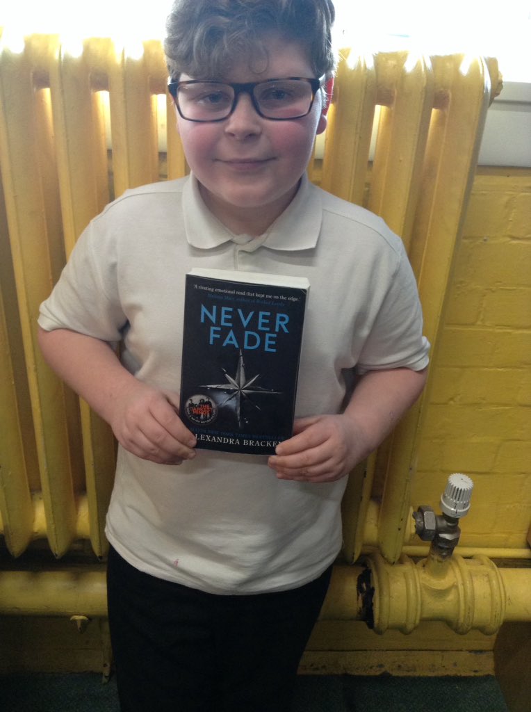 latimerprimary's tweet image. What a superb selection of quality reading books! What is your favourite quality book? #welovereading #qualitytexts #latimerenglish