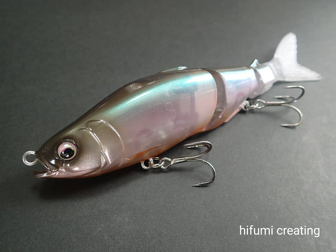 hifumicreating's tweet photo. 再入荷しました!
official WEB shop 限定モデル
labo' spec
★brouge SS flex PGパールベイト
欠品しておりましたが、再入荷しました!
是非、チェックしてみて下さいね
official WEB shop
→https://t.co/ueNKHz7p5O
#brougeflex #釣り #シーバス #ブラックバス #ヒフミクリエイティング #米澤弘通 https://t.co/faCrFqKeAf