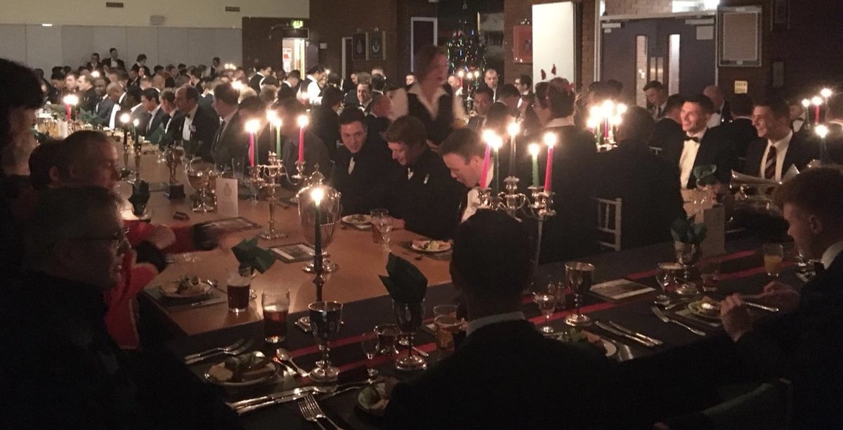 Many thanks to the RQMS, chefs and the brilliant Sodexo team for pulling together a fantastic evening. And thanks to the Cpl’s mess for hosting. The inaugural all ranks Rifleman’s dinner was a huge success. 
A new @4_Rifles tradition.